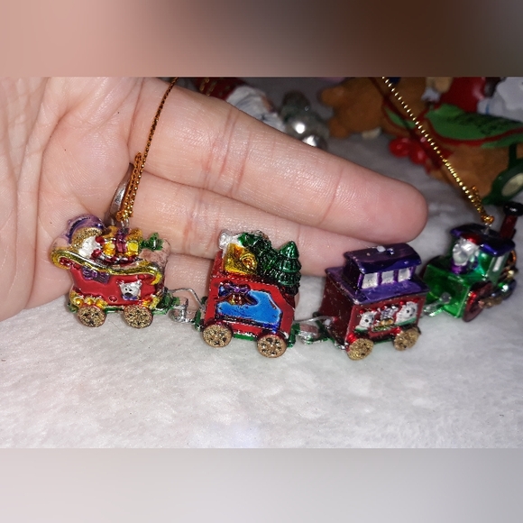 4 piece Vintage Mini Hard Plastic Train Set Christmas Ornaments - Picture 7 of 14